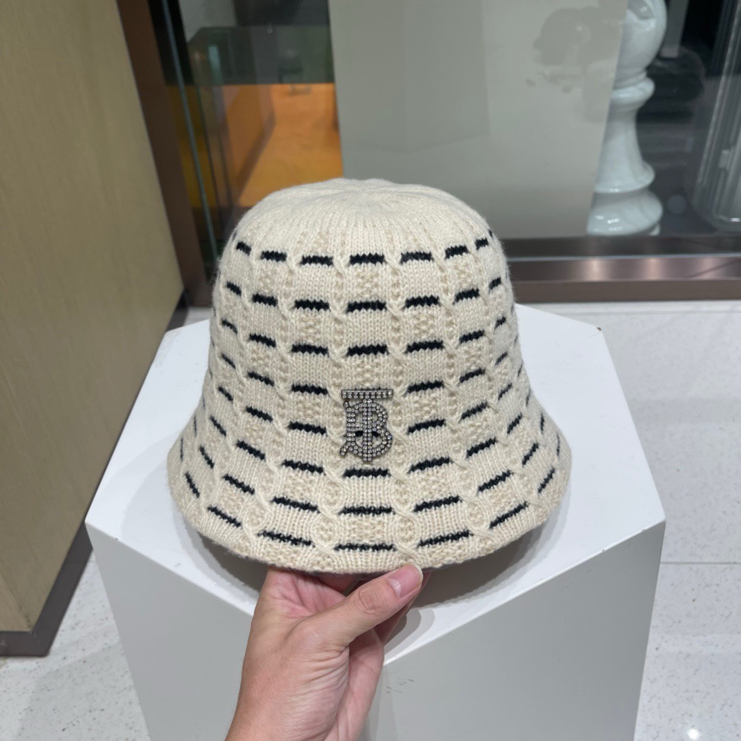 Burberry巴宝莉2023秋冬新款渔夫帽TBlogo羊毛头围57cm左右