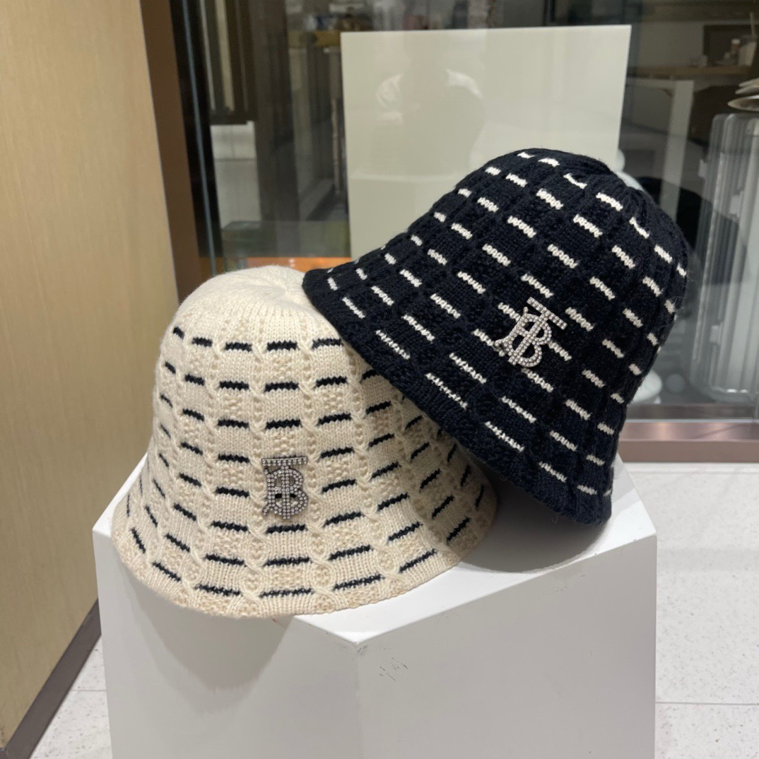 Burberry巴宝莉2023秋冬新款渔夫帽TBlogo羊毛头围57cm左右