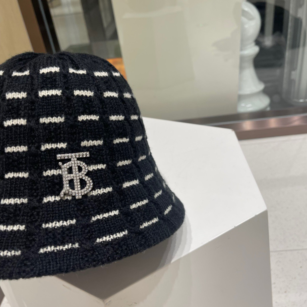 Burberry巴宝莉2023秋冬新款渔夫帽TBlogo羊毛头围57cm左右