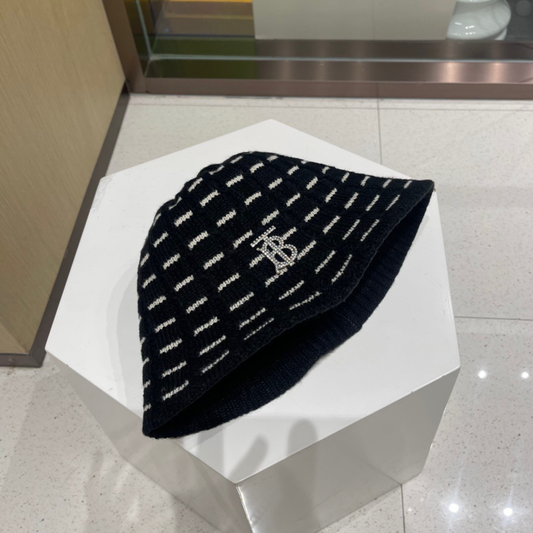 Burberry巴宝莉2023秋冬新款渔夫帽TBlogo羊毛头围57cm左右