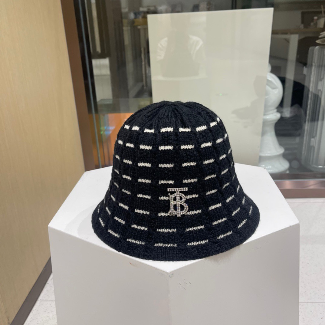 Burberry巴宝莉2023秋冬新款渔夫帽TBlogo羊毛头围57cm左右