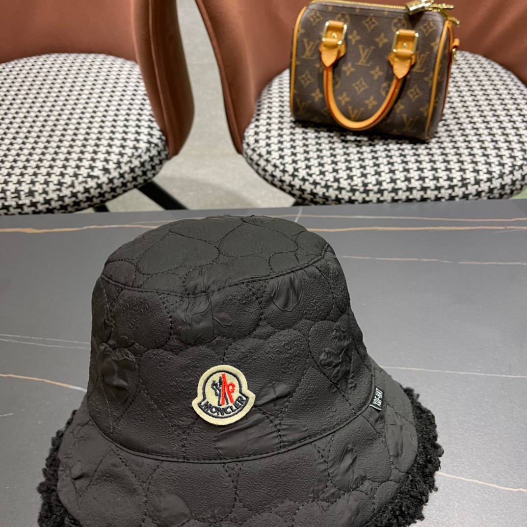 蒙口moncler羊羔绒双面渔夫帽子女秋冬季时尚百搭显脸小保暖加绒加厚防寒盆帽