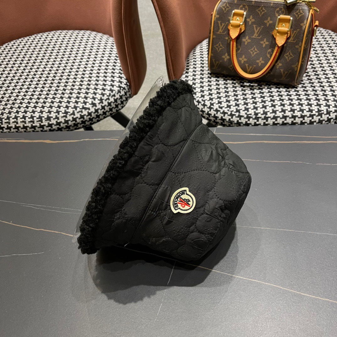 蒙口moncler羊羔绒双面渔夫帽子女秋冬季时尚百搭显脸小保暖加绒加厚防寒盆帽