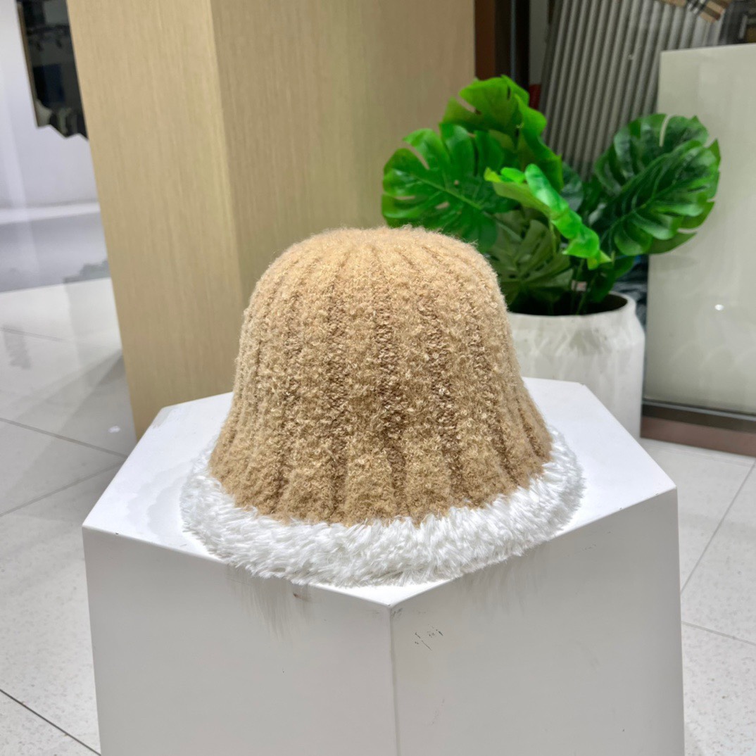 CELINE赛琳毛绒渔夫帽2023新款秋冬百搭显脸小盆帽冬季素颜针织水桶帽