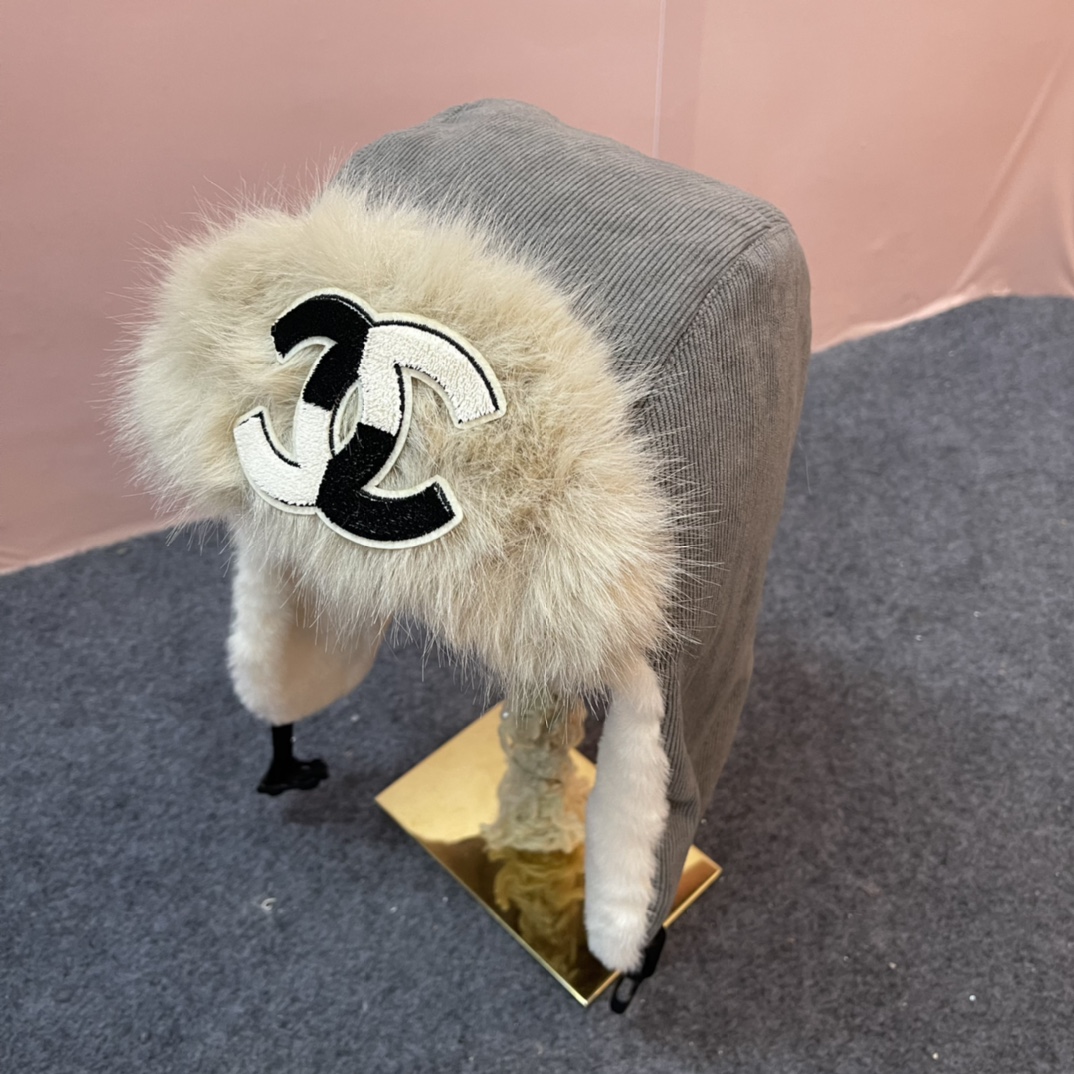 香奈儿Chanel2024新款秋冬季灯芯毛绒雷锋帽加绒加厚护耳帽子防寒防风帽