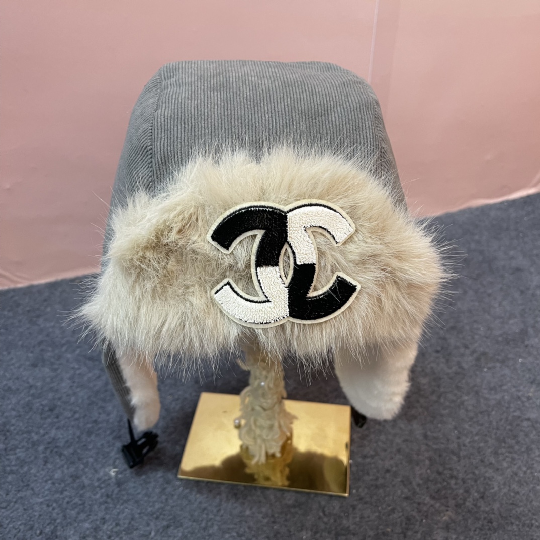 香奈儿Chanel2024新款秋冬季灯芯毛绒雷锋帽加绒加厚护耳帽子防寒防风帽