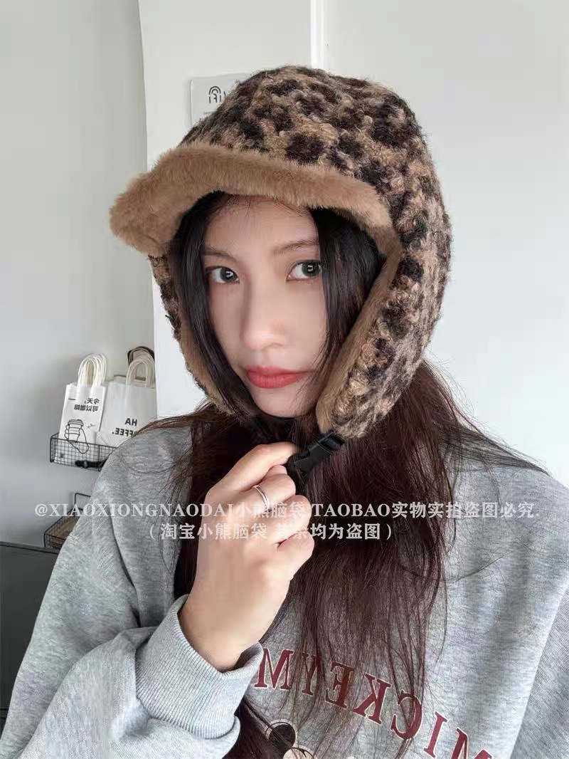 普拉达Prada2024年冬季新款豹纹加绒加厚保暖雷锋帽子女骑车百搭护耳帽