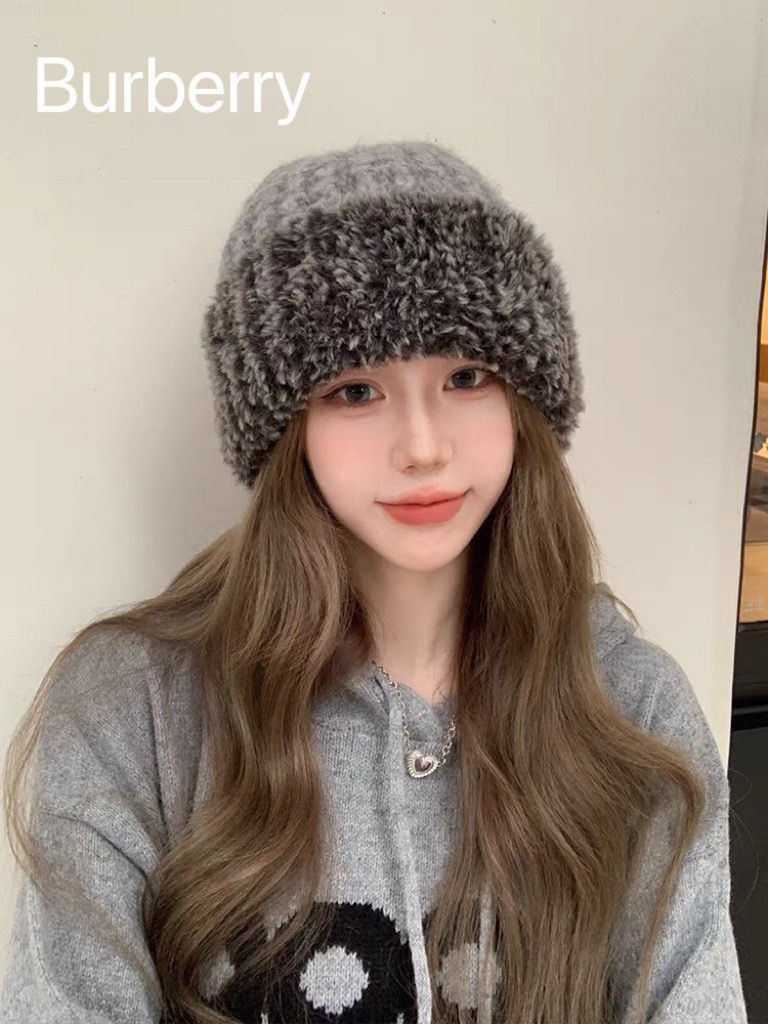 Burberry巴宝莉拼色卷边时尚百搭显脸小针织帽女士冬季户外保暖护耳毛线帽潮