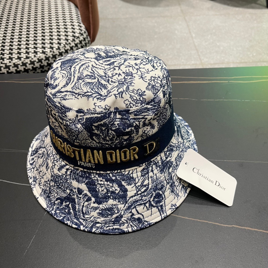 迪奥Dior官网最新满印迪奥logo渔夫帽防晒指数超高有型不软塌可随意折叠携带方便
