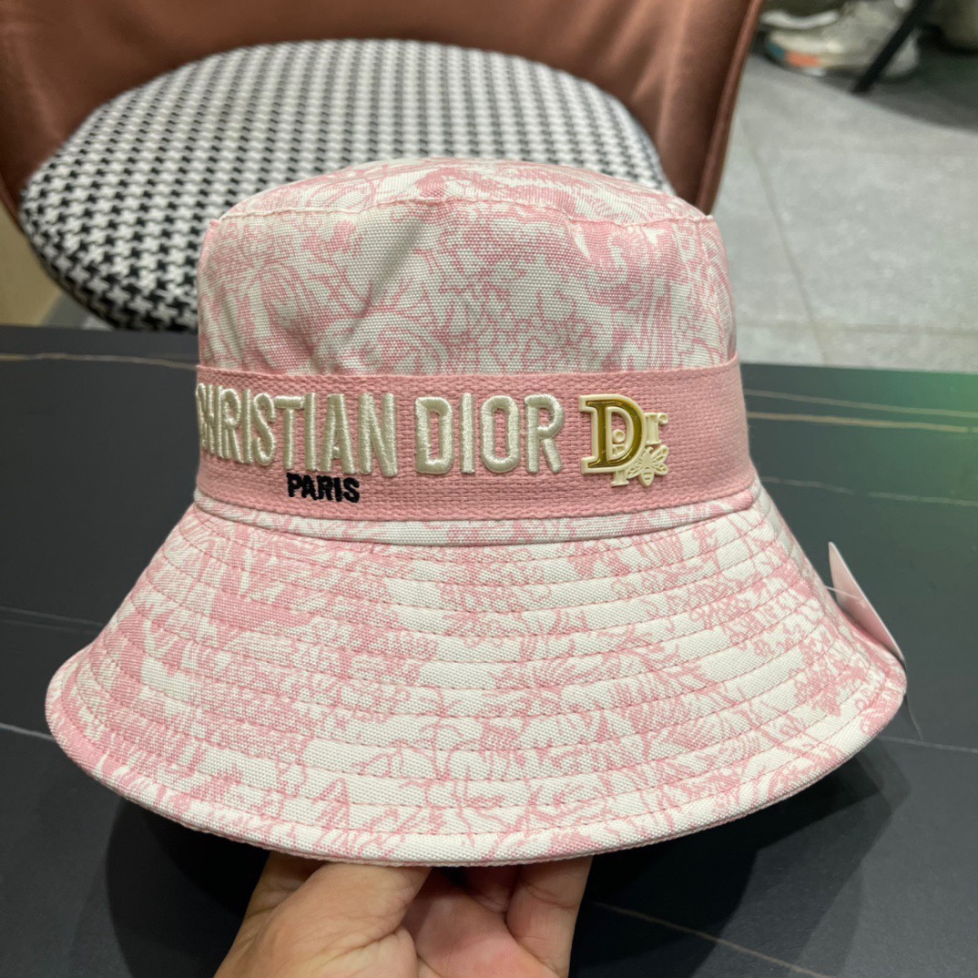 迪奥Dior官网最新满印迪奥logo渔夫帽防晒指数超高有型不软塌可随意折叠携带方便