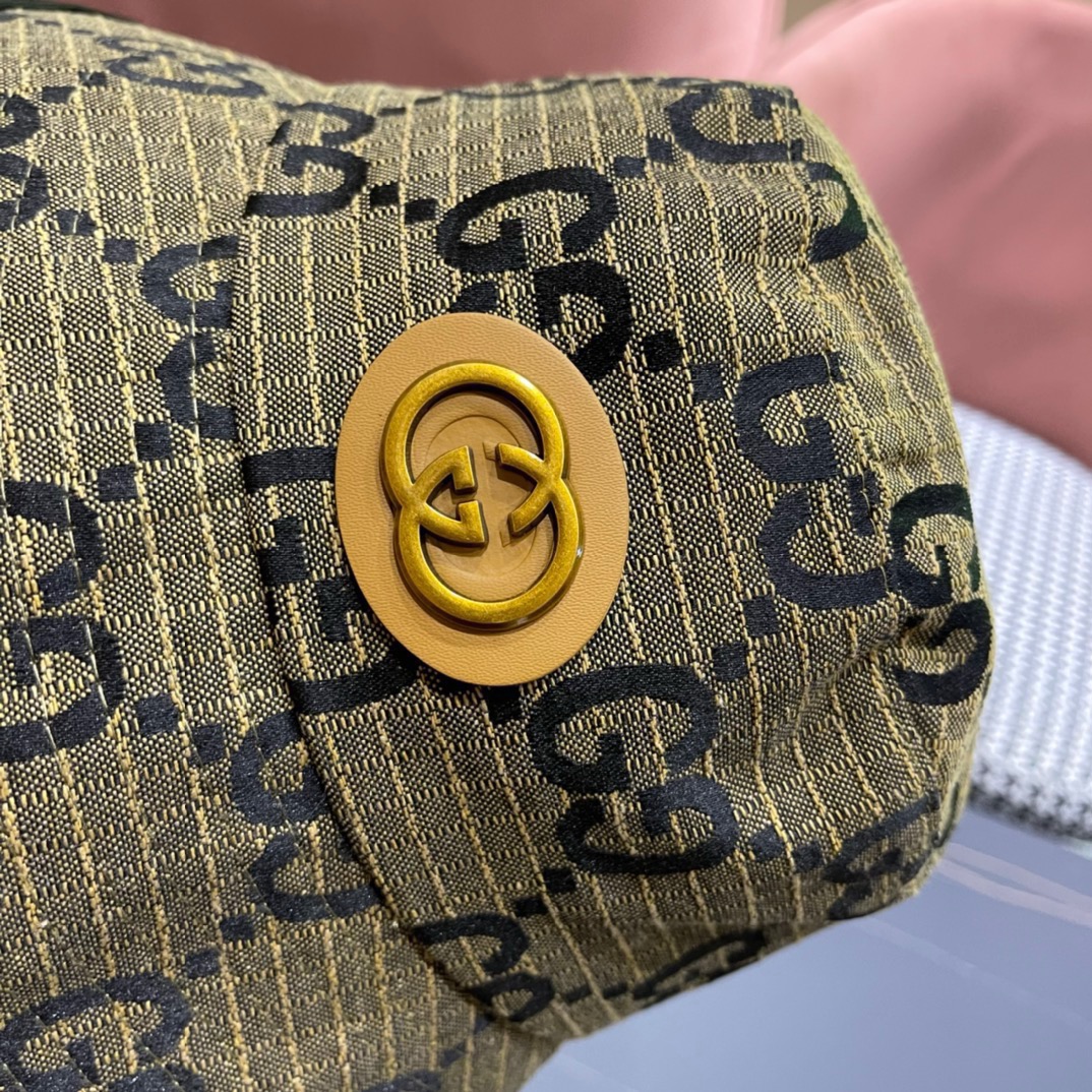 GUCCI古奇2024专柜新款简约渔夫帽很潮！休闲运动款经典制作超级好搭衣服！