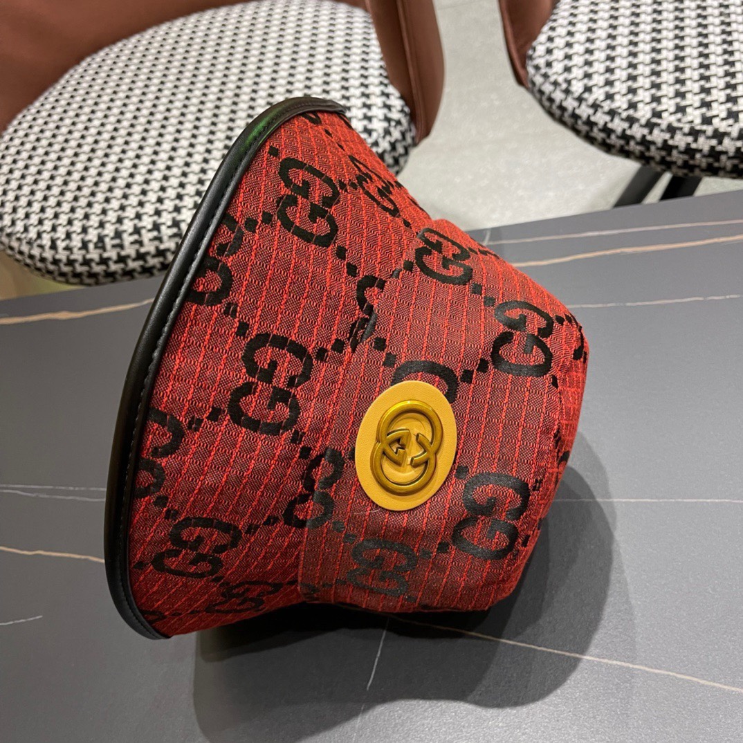 GUCCI古奇2024专柜新款简约渔夫帽很潮！休闲运动款经典制作超级好搭衣服！
