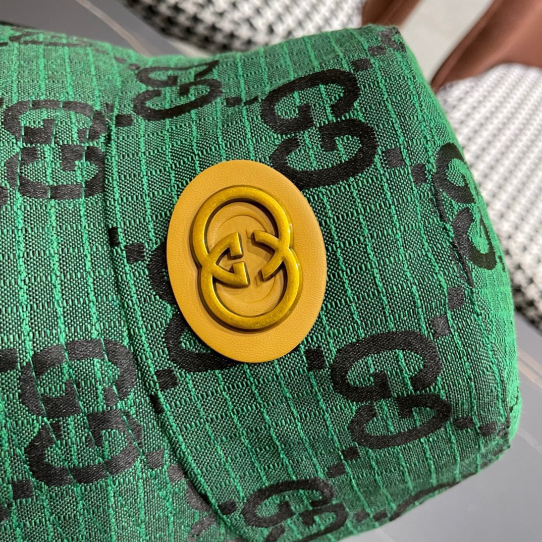 GUCCI古奇2024专柜新款简约渔夫帽很潮！休闲运动款经典制作超级好搭衣服！