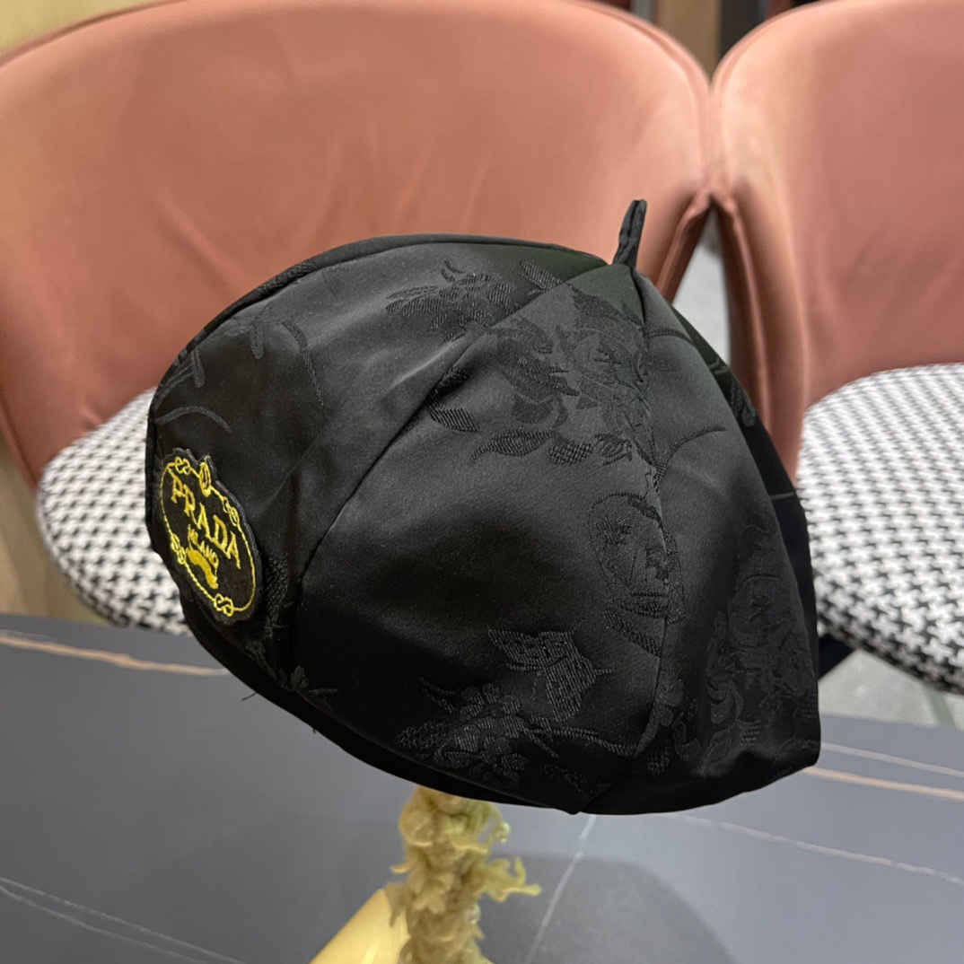 PRADA普拉达贝雷帽女春秋款显脸少韩系2024新款