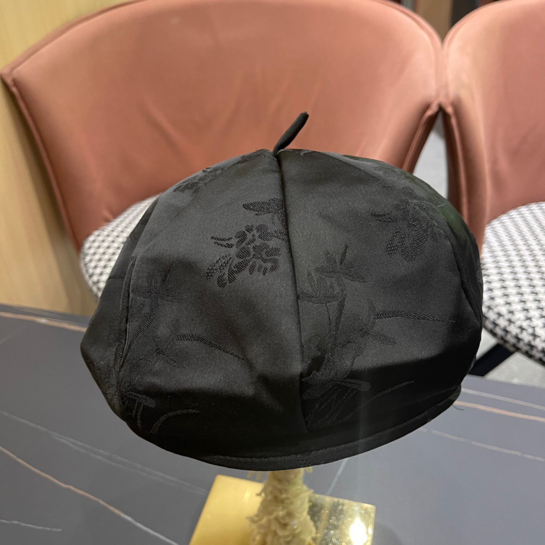 PRADA普拉达贝雷帽女春秋款显脸少韩系2024新款