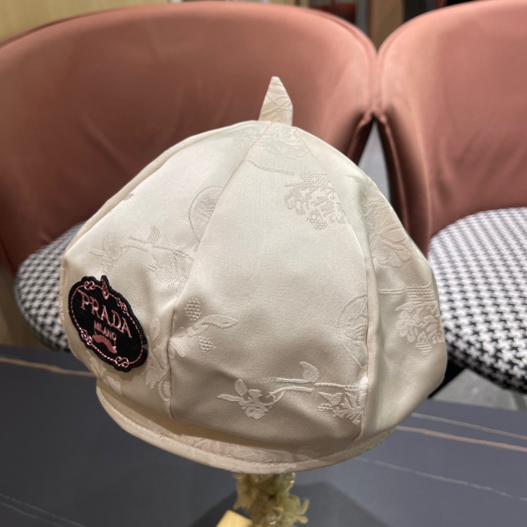 PRADA普拉达贝雷帽女春秋款显脸少韩系2024新款