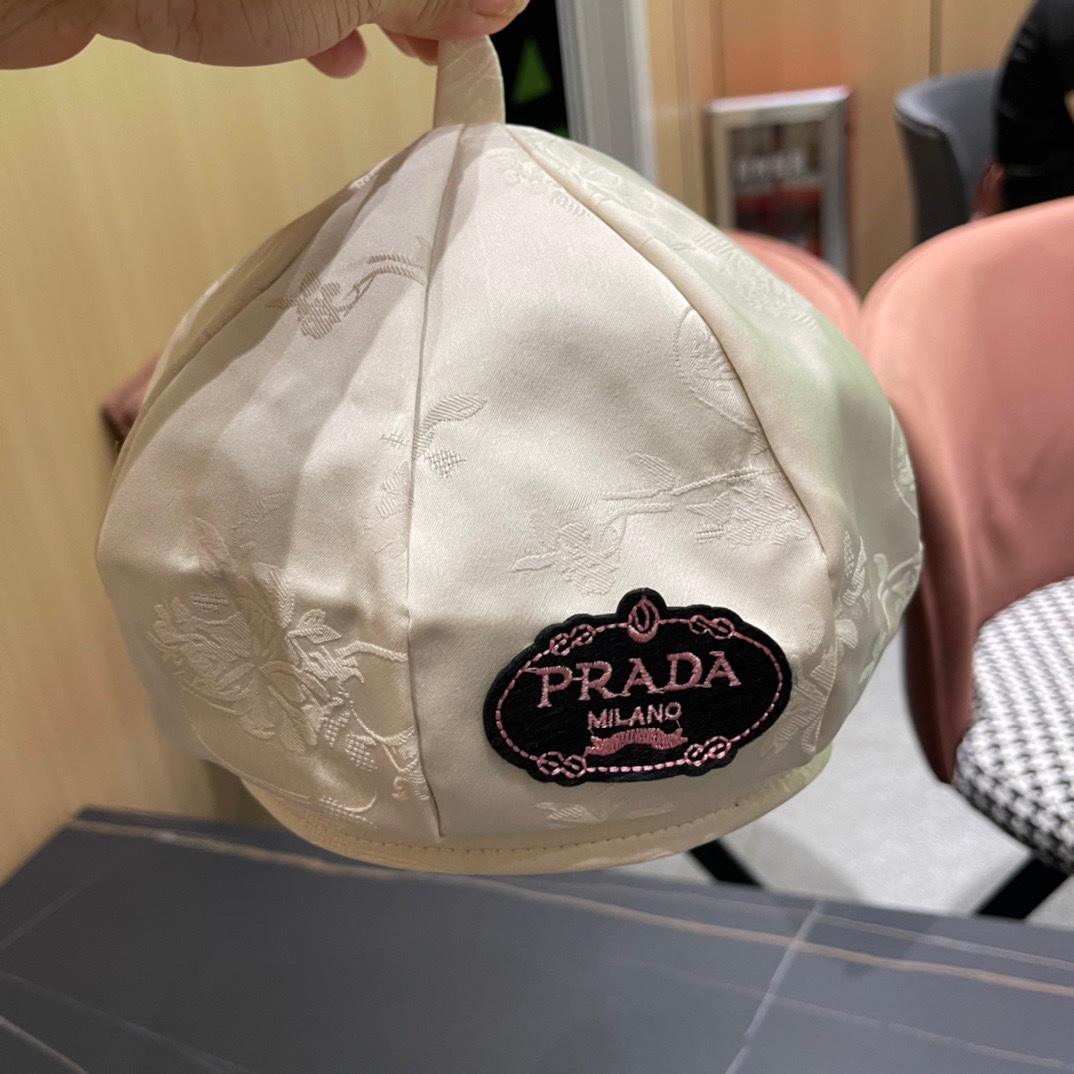 PRADA普拉达贝雷帽女春秋款显脸少韩系2024新款