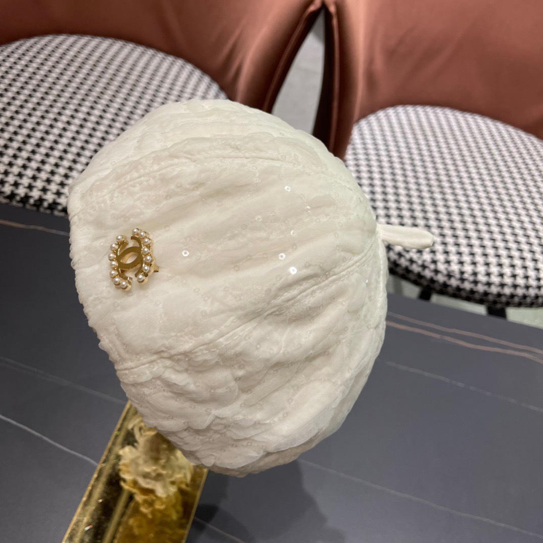 Chanel香奈儿早秋款亮片甜妹贝雷帽日系纯色百搭可爱蓓蕾帽子女生韩版