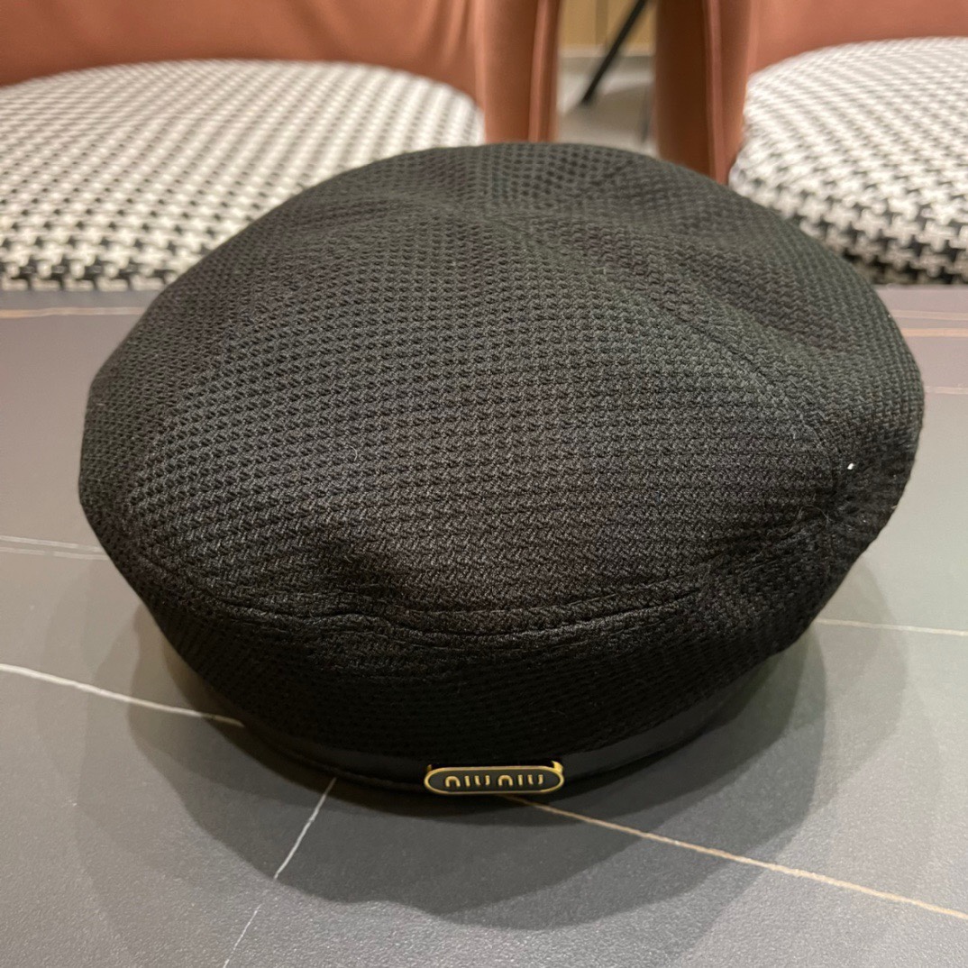 谬谬MIUMIU系列新品贝雷帽2024爆款INS时尚潮人同款单品