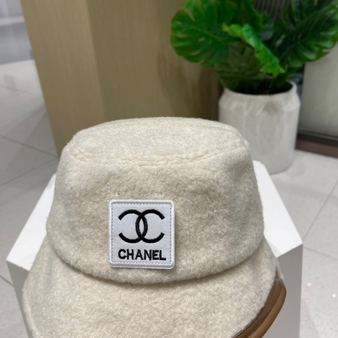 香奈儿Chanel毛绒渔夫帽ins韩版百搭休闲显脸小复古盆帽防寒冷帽