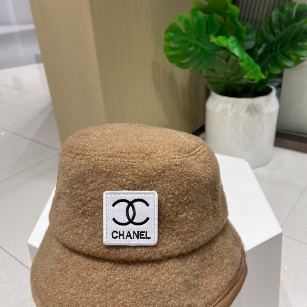 香奈儿Chanel毛绒渔夫帽ins韩版百搭休闲显脸小复古盆帽防寒冷帽