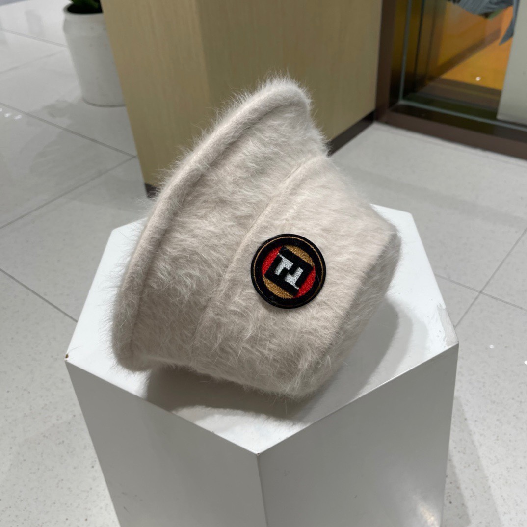 芬迪Fendi2023秋冬新款渔夫帽加厚保暖渔夫帽