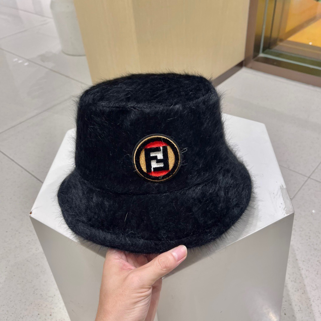 芬迪Fendi2023秋冬新款渔夫帽加厚保暖渔夫帽