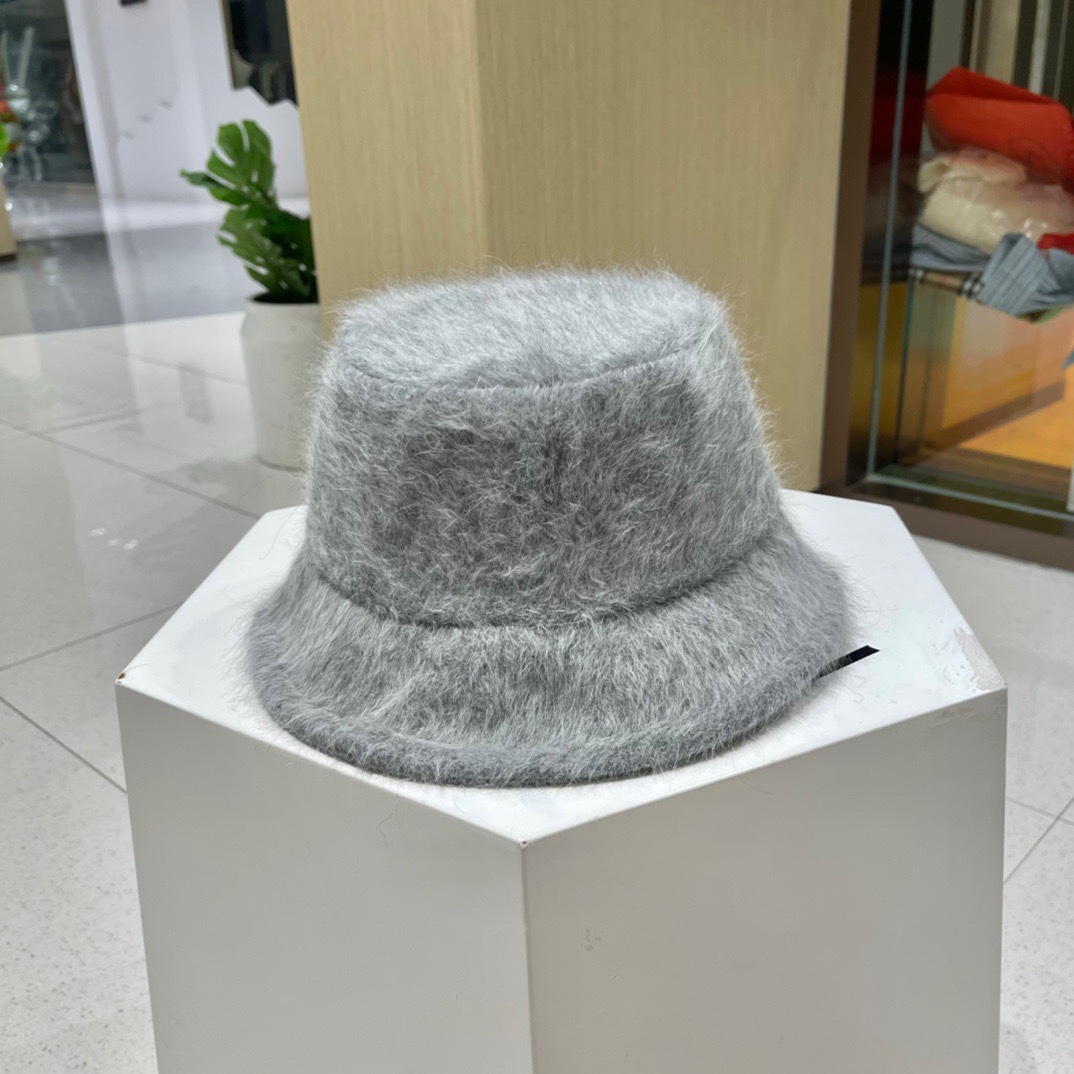 芬迪Fendi2023秋冬新款渔夫帽加厚保暖渔夫帽