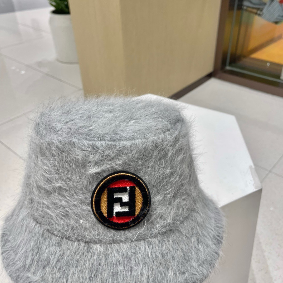 芬迪Fendi2023秋冬新款渔夫帽加厚保暖渔夫帽