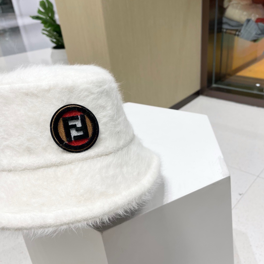 芬迪Fendi2023秋冬新款渔夫帽加厚保暖渔夫帽
