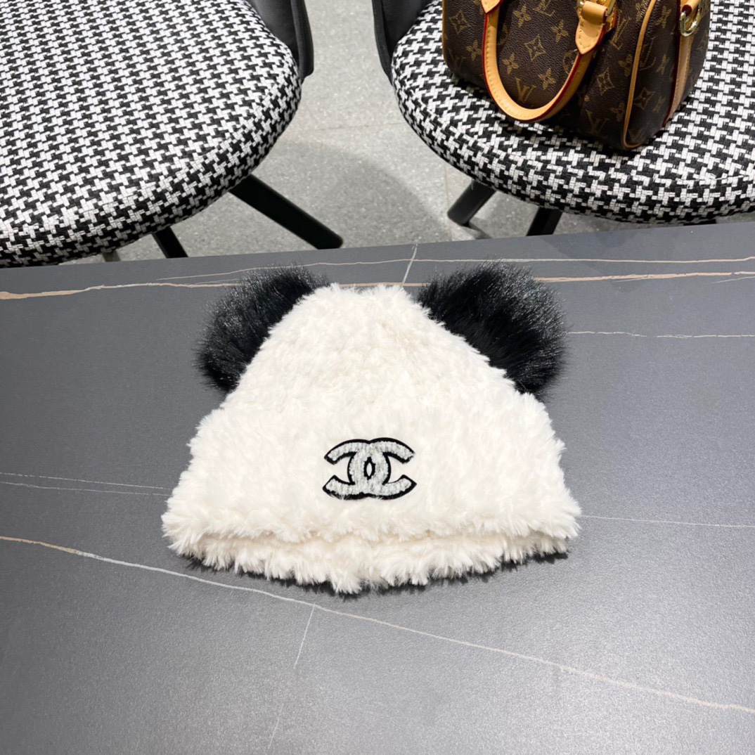 Chanel香奈儿软软的狐狸毛球毛绒绒帽子女秋冬新款保暖护耳套头帽针织帽冷帽潮