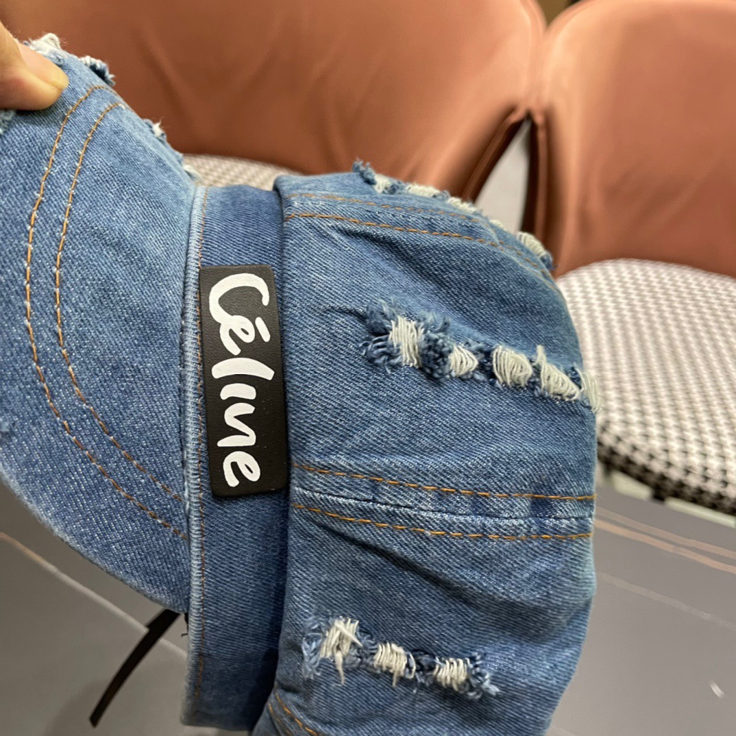 Celine赛琳春季新订单款古典西欧风格是鸭舌牛仔贝雷帽进口材质笔挺舒展整体爽朗有书卷气