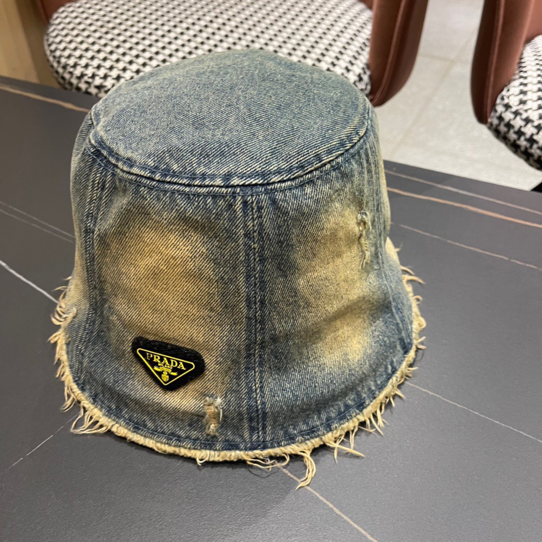 普拉达Prada新款水桶牛仔渔夫帽精致格调有感觉断货热门质量超赞