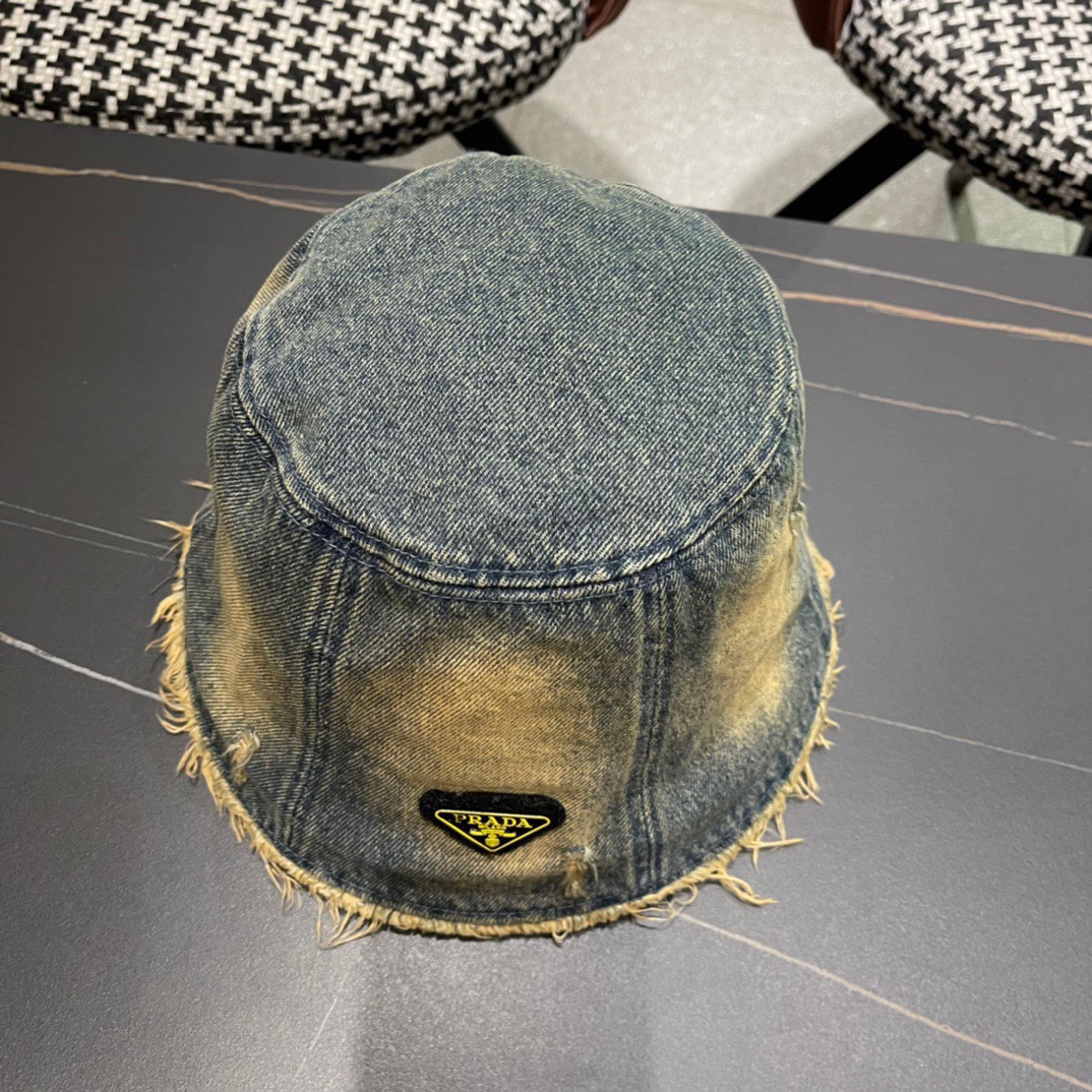 普拉达Prada新款水桶牛仔渔夫帽精致格调有感觉断货热门质量超赞
