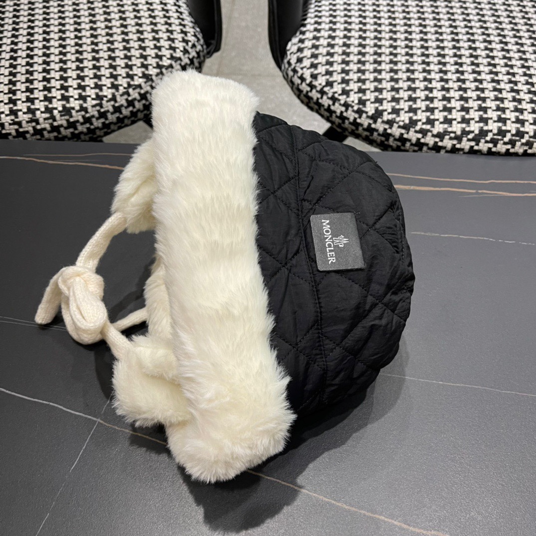 蒙囗MONCLER2024秋冬款毛绒护耳雷锋帽加厚更保暖时尚流行质感一流秋冬保暖最佳名品赶紧订购哦跑量款