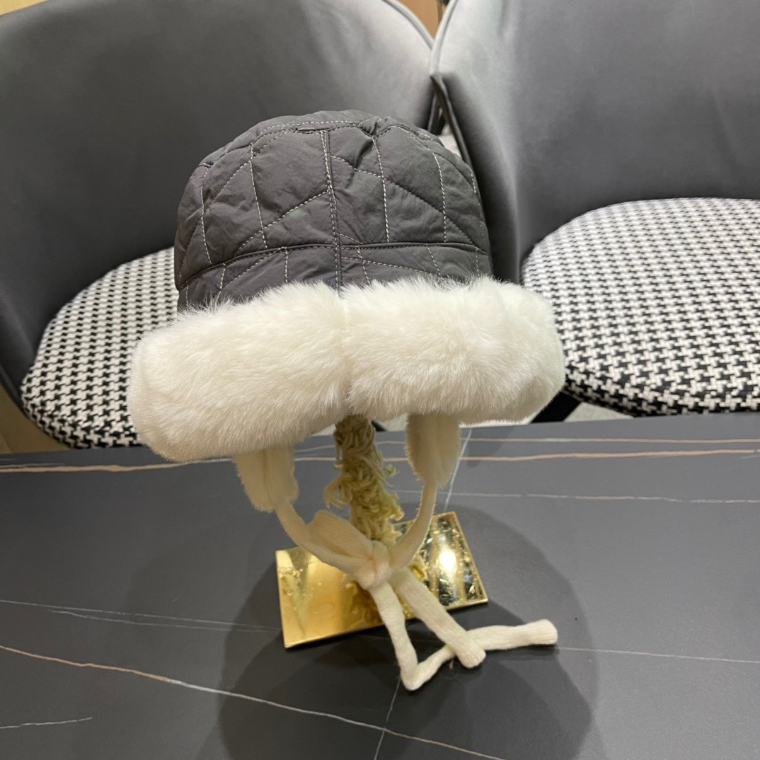 蒙囗MONCLER2024秋冬款毛绒护耳雷锋帽加厚更保暖时尚流行质感一流秋冬保暖最佳名品赶紧订购哦跑量款