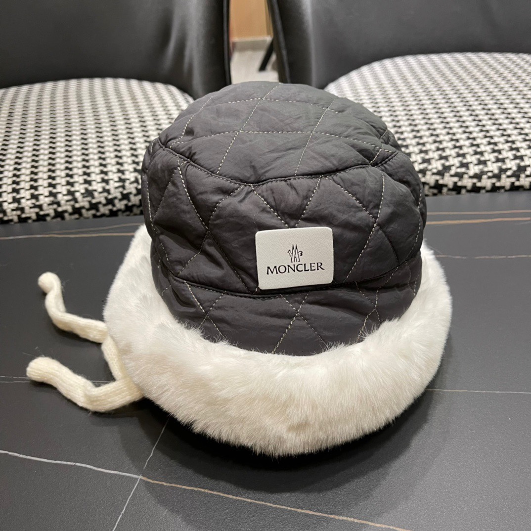 蒙囗MONCLER2024秋冬款毛绒护耳雷锋帽加厚更保暖时尚流行质感一流秋冬保暖最佳名品赶紧订购哦跑量款
