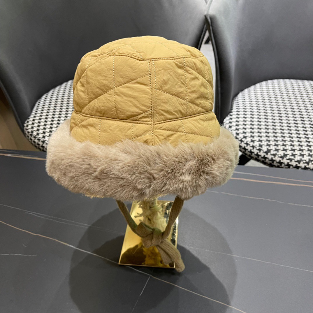蒙囗MONCLER2024秋冬款毛绒护耳雷锋帽加厚更保暖时尚流行质感一流秋冬保暖最佳名品赶紧订购哦跑量款