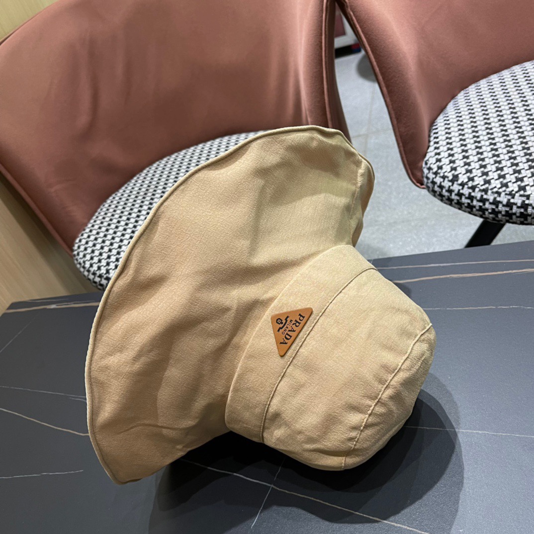 【PRADA普拉达】2024新款三角标渔夫帽，大牌款超好搭配，