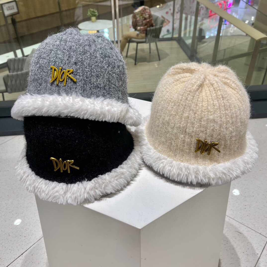 NO:215465,Dior DIOR hat women's autumn and winter contrast color to show face small bucket hat retro bear Korean version versatile thick plush fisherman hat trendy hat fisherman hat baseball hat knit hat, hat, dior, dior, espadrilles, hats19860909迪奥DIOR 帽子女秋冬撞色显脸小水桶帽复古小熊韩版百搭加厚毛绒渔夫帽潮帽子渔夫帽棒球帽针织帽,帽子,dior,dior,espadrilles,hats,hat