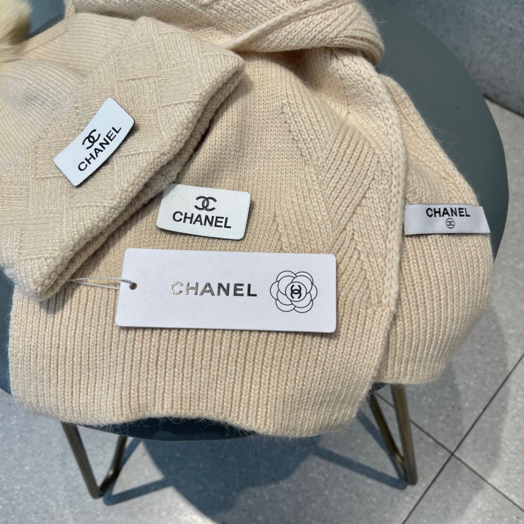 🌹香奈儿套装🎁CHANEL淑女款原单帽子围巾套装[爱心][爱心]70%兔绒+30%羊毛材质😱😘保暖又时尚