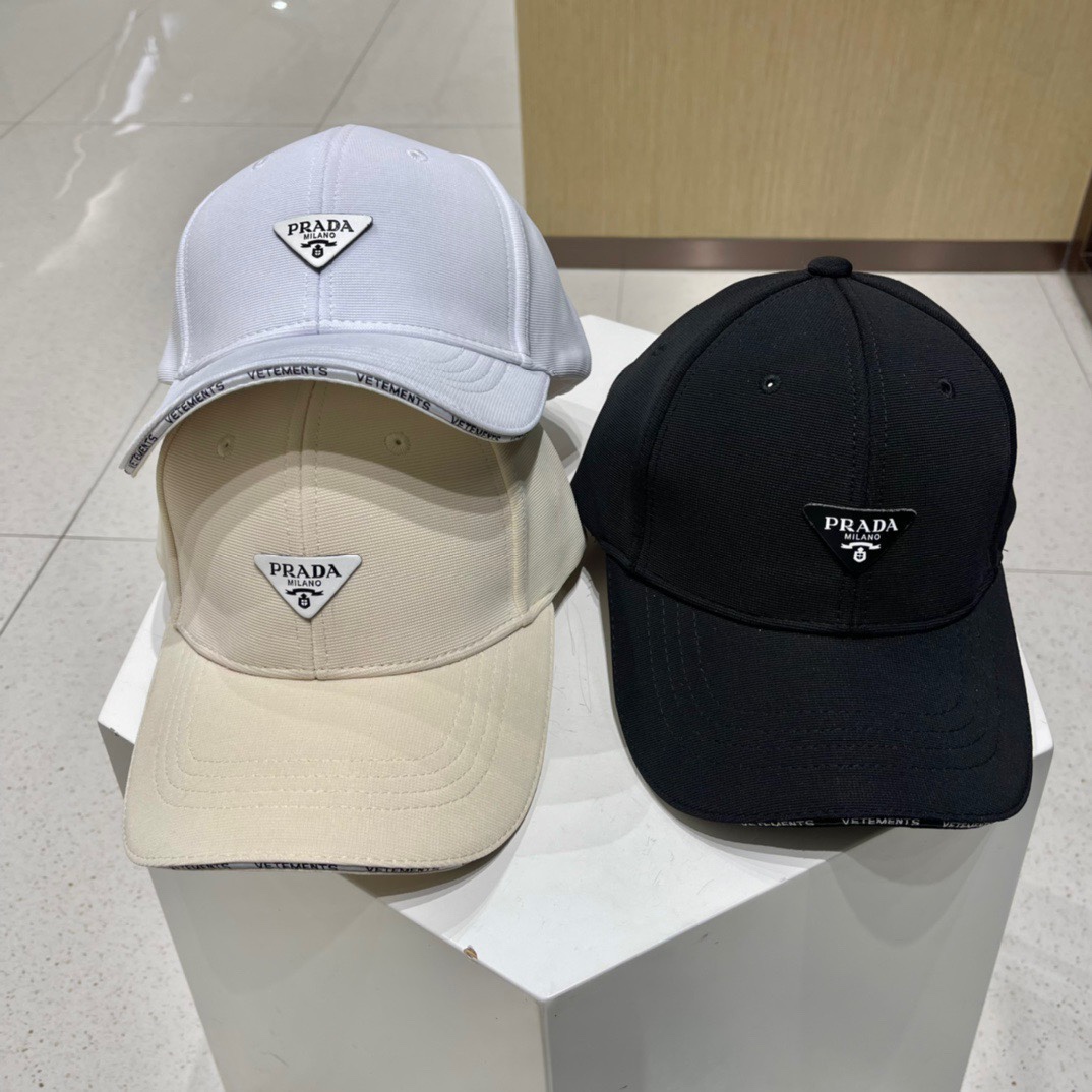 NO:215371,PRADA new baseball cap, men and women baseball cap, high-end customization, head circumference 57cm hat, fisherman hat baseball cap knit hat, hat, prada, prada, espadrilles, hats19860909PRADA普拉达新款鸭舌帽,男女款棒球帽,高级定制,头围57cm帽子渔夫帽棒球帽针织帽,帽子,prada,prada,espadrilles,hats,hat
