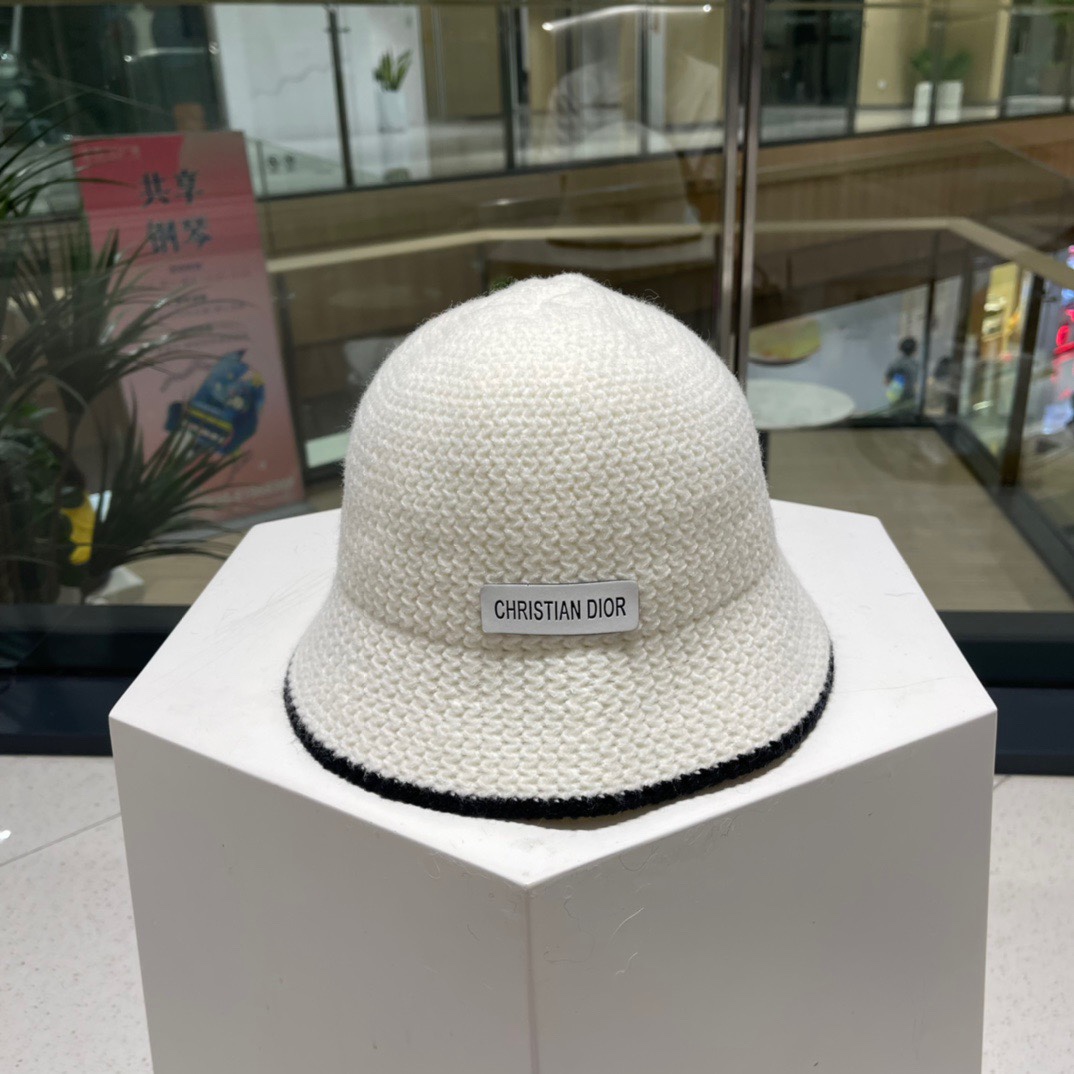 NO:215383,Dior new knitted fisherman hat, knitted wool hat, hand-catched fisherman hat, white black khaki three-color hat fisherman hat baseball hat knit hat, hat, dior, dior, espadrilles, hats19860909Dior迪奥秋冬新款针织渔夫帽,针织毛线帽,手抓渔夫帽, 白 黑卡其 三色帽子渔夫帽棒球帽针织帽,帽子,dior,dior,espadrilles,hats,hat