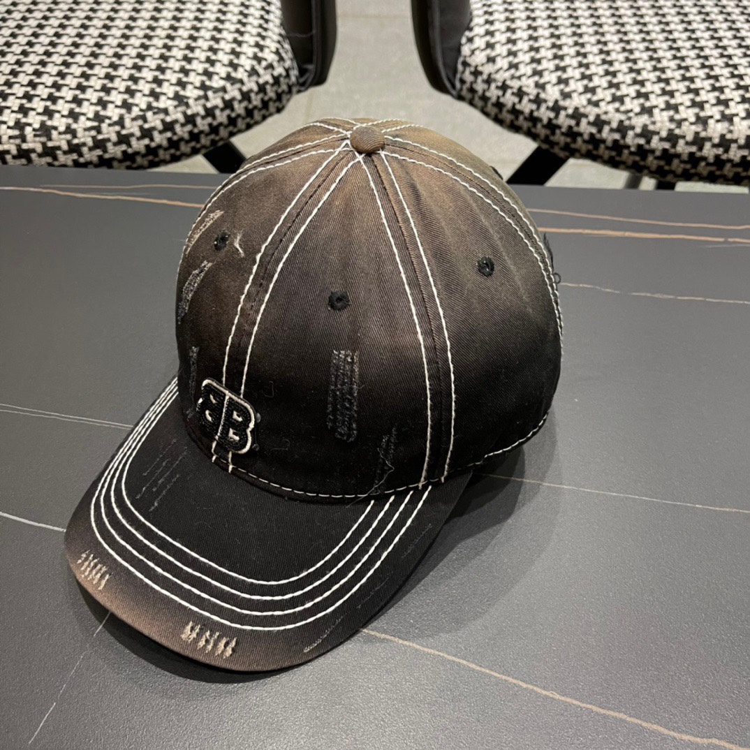  新品Balenciaga巴黎世家新款棒球帽
现货秒发🧢简约时尚超级无敌好看的帽子！情侣款！原单货比起其