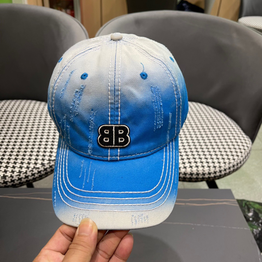  新品Balenciaga巴黎世家新款棒球帽
现货秒发🧢简约时尚超级无敌好看的帽子！情侣款！原单货比起其