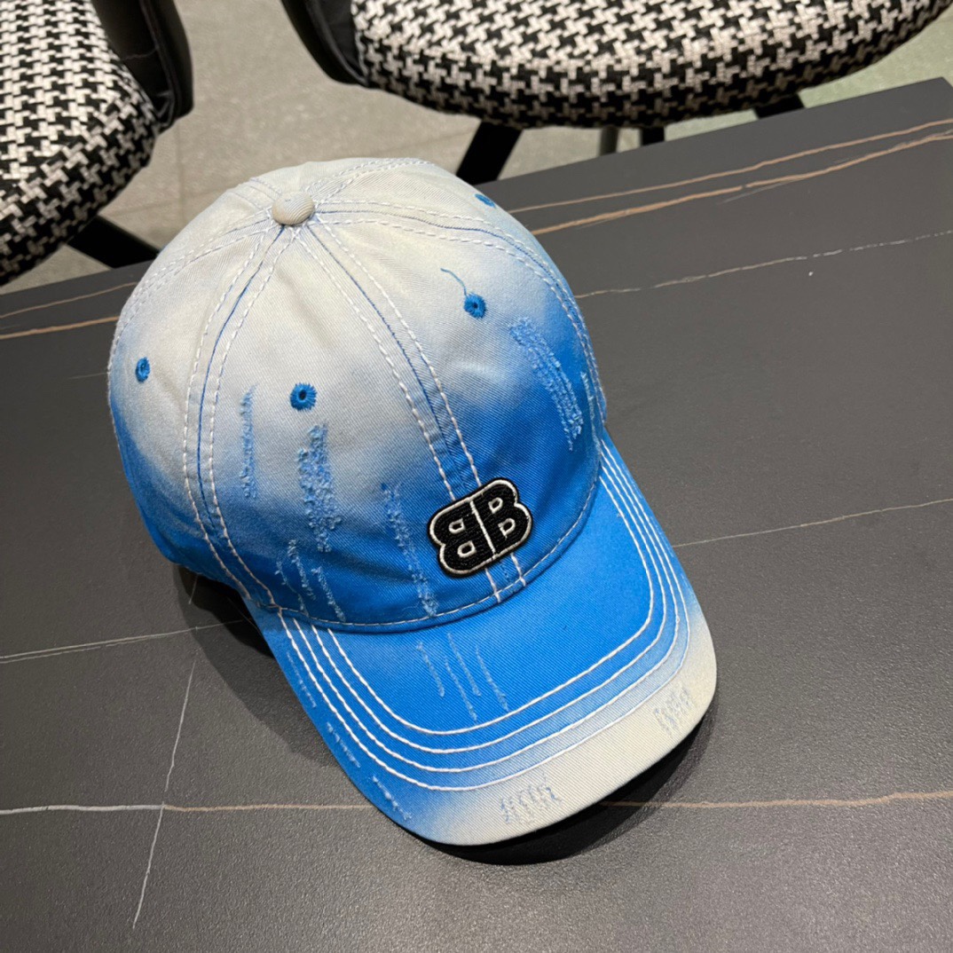  新品Balenciaga巴黎世家新款棒球帽
现货秒发🧢简约时尚超级无敌好看的帽子！情侣款！原单货比起其