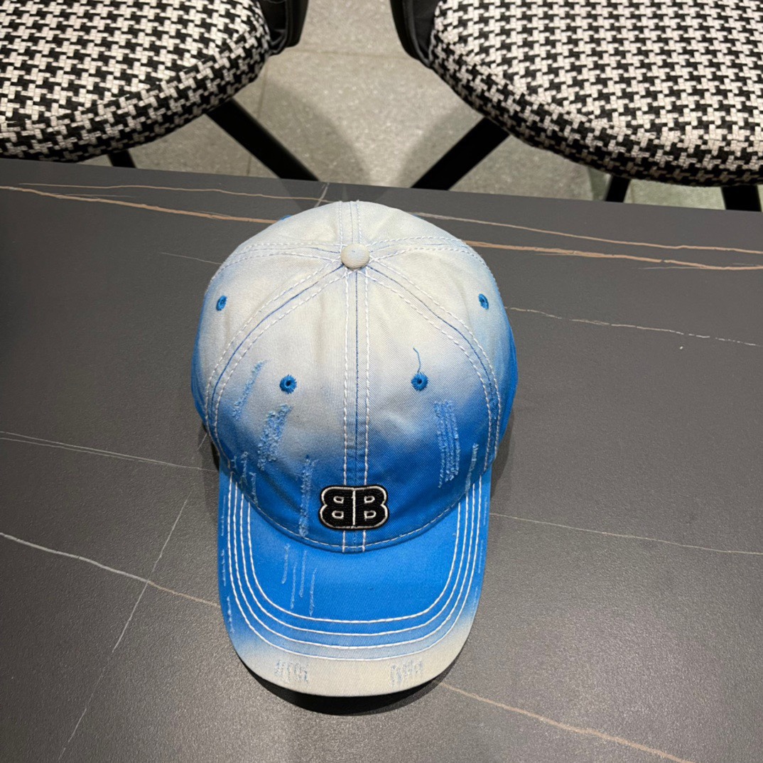  新品Balenciaga巴黎世家新款棒球帽
现货秒发🧢简约时尚超级无敌好看的帽子！情侣款！原单货比起其
