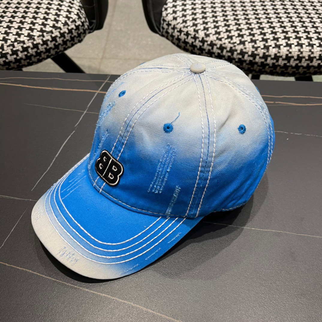  新品Balenciaga巴黎世家新款棒球帽
现货秒发🧢简约时尚超级无敌好看的帽子！情侣款！原单货比起其