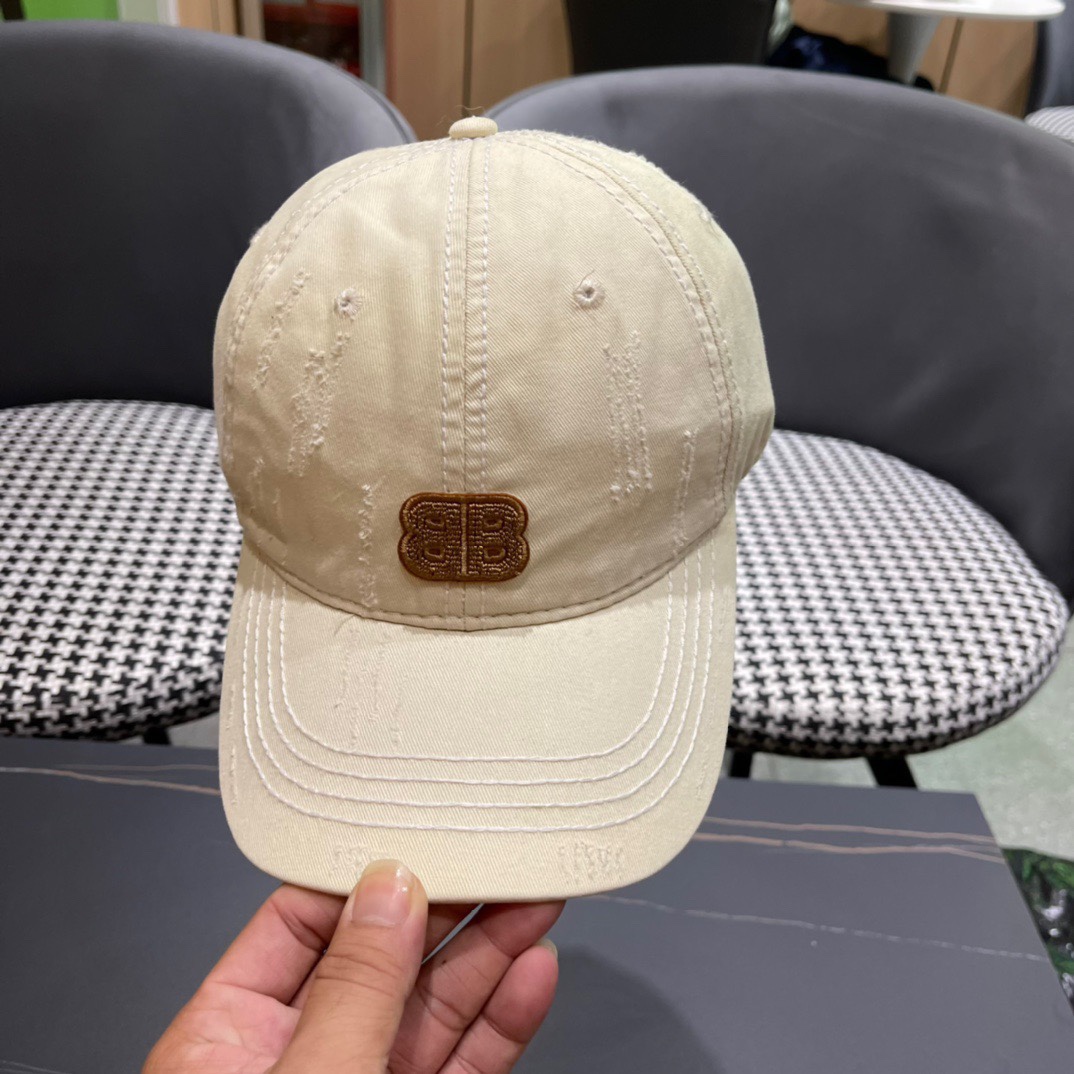  新品Balenciaga巴黎世家新款棒球帽
现货秒发🧢简约时尚超级无敌好看的帽子！情侣款！原单货比起其