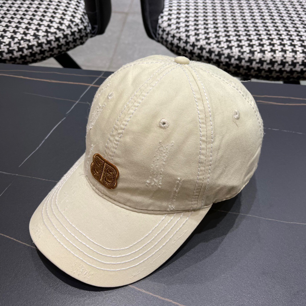  新品Balenciaga巴黎世家新款棒球帽
现货秒发🧢简约时尚超级无敌好看的帽子！情侣款！原单货比起其
